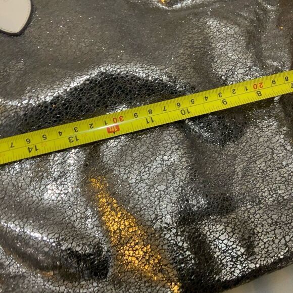 Sorial New York Metallic Tote Bag - Picture 7 of 9